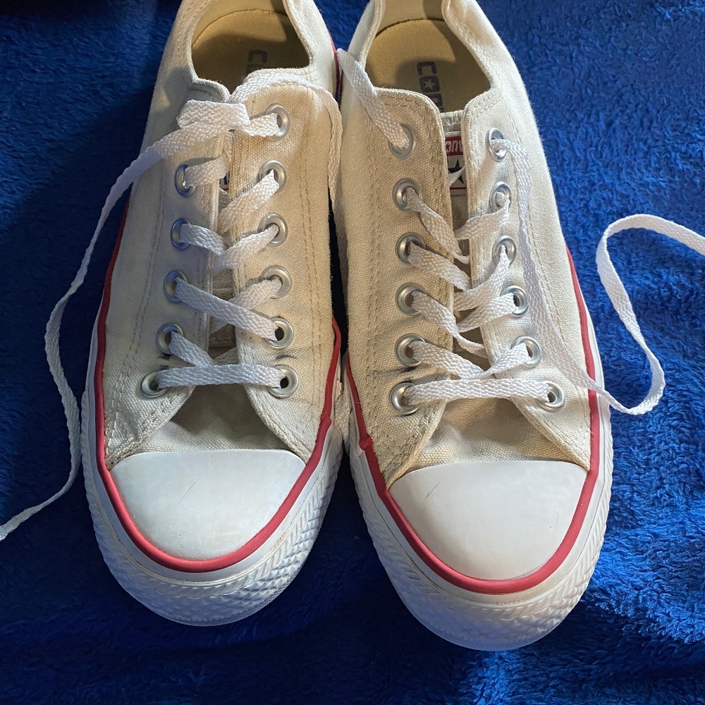 Unisex white Converse shoes